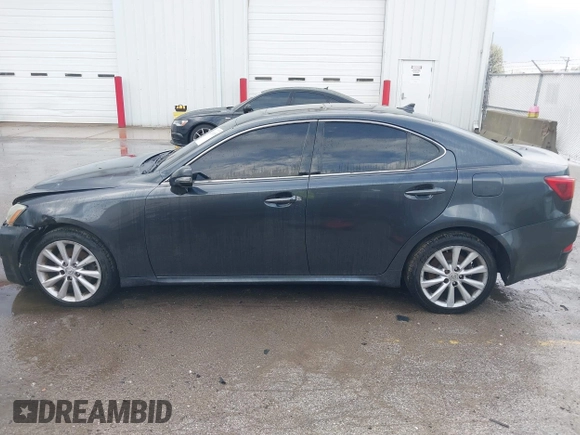 2010 Lexus IS 250 z VIN JTHCF5C2XA5036139, wystawiony jako IAAI lot #42101015 z przebiegiem 198 782 mil mil oraz . Historia ofert i sprzedaży dostępna na DreamBid. Obrazek 15.