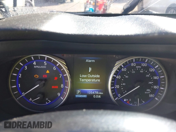 2015 Infiniti Q50 Premium z VIN JN1BV7AR5FM418350, wystawiony jako IAAI lot #41622894 z przebiegiem 135 478 mil mil oraz . Historia ofert i sprzedaży dostępna na DreamBid. Obrazek 7.