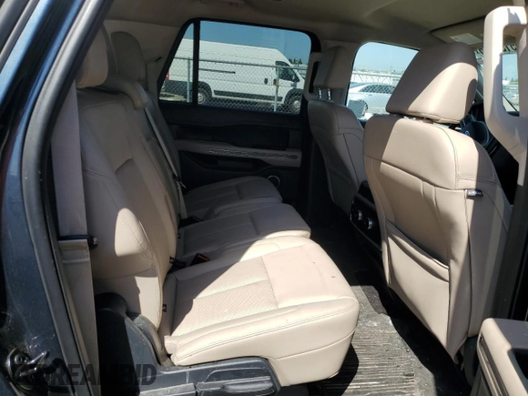 2023 Ford Expedition Max XLT с VIN 1FMJK1J86PEA47731, выставлен на аукционе Copart как лот 55151635 с пробегом 26 210 миль миль и Списание • Salvage title. История ставок и продаж доступна на DreamBid. Изображение 11.
