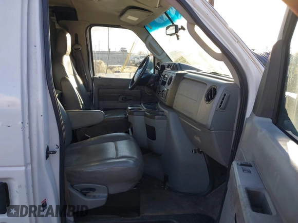 2012 Ford Econoline Cargo Commercial with VIN 1FTNE1EL4CDA68198, listed as a IAAI auction lot 41132666 with 280,132 mi miles and . Bid and sale history available at carsss.com. Image 5.