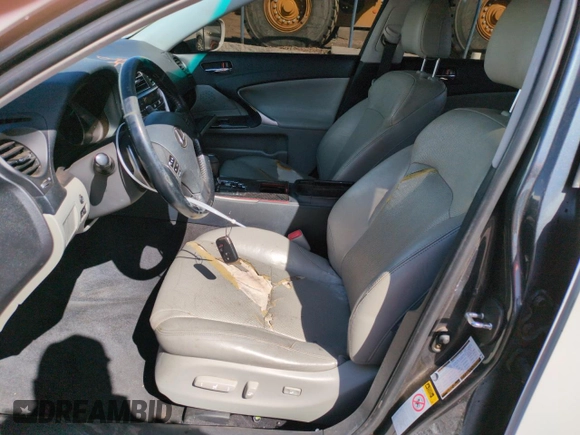 2006 Lexus IS 250 z VIN JTHBK262365014010, wystawiony jako Copart lot #51714745 z przebiegiem 213 182 mil mil oraz Szkody całkowita. Historia ofert i sprzedaży dostępna na DreamBid. Obrazek 7.
