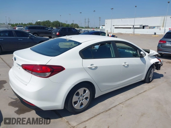 2017 Kia Forte LX with VIN 3KPFK4A7XHE016765, listed as a IAAI auction lot 40540016 with 126,264 mi miles. Bid and sale history available at carsss.com. Image 4.