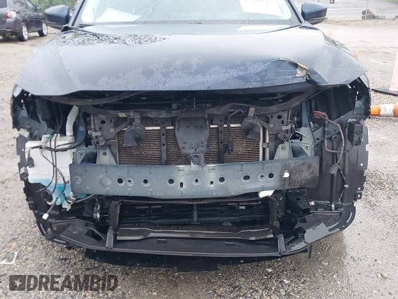 2017 Mazda CX-5 Touring z VIN JM3KFBCL4H0156571, wystawiony jako IAAI lot #42183562 z przebiegiem 135 595 mil mil oraz . Historia ofert i sprzedaży dostępna na DreamBid. Obrazek 6.