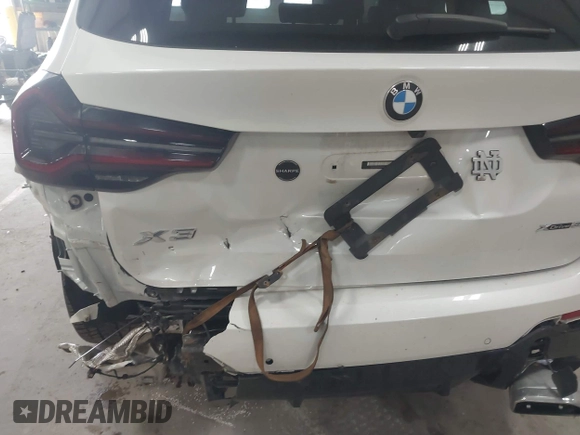 2022 BMW X3 xDrive30i with VIN 5UX53DP02N9K40520, listed as a IAAI auction lot 42086111 with 20,995 mi miles and . Bid and sale history available at DreamBid. Image 6.
