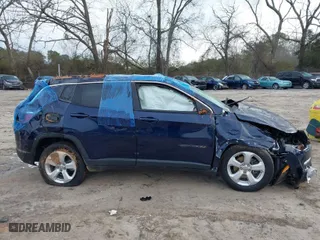 2021 Jeep Compass Altitude with VIN 3C4NJCBB3MT523153, listed as a IAAI auction lot 41394050 with 51,657 mi miles. Bid and sale history available at carsss.com. Image 13.
