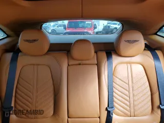 2023 Aston Martin DBX 707 z VIN SD7VUJBW4PTV06800, wystawiony jako Copart lot #79056214 z przebiegiem 6575 mil mil oraz Nie do naprawy. Historia ofert i sprzedaży dostępna na DreamBid. Obrazek 10.