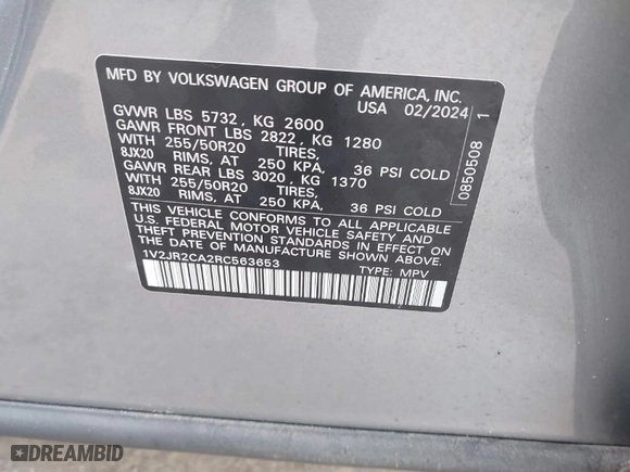 2024 Volkswagen Atlas 2.0T SE w/Technology with VIN 1V2JR2CA2RC563653, listed as a IAAI auction lot 41956579 with 35,356 mi miles. Bid and sale history available at carsss.com. Image 9.