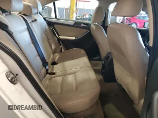 2013 Volkswagen Jetta SE with VIN 3VWDP7AJ5DM443564, listed as a Copart auction lot 64378065 with 162,751 mi miles and Salvage title. Bid and sale history available at DreamBid. Image 10.