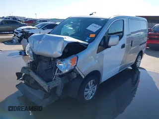 2020 Nissan NV200 S z VIN 3N6CM0KN9LK696801, wystawiony jako IAAI lot #41106619 z przebiegiem 80 786 mil mil oraz . Historia ofert i sprzedaży dostępna na DreamBid. Obrazek 2.