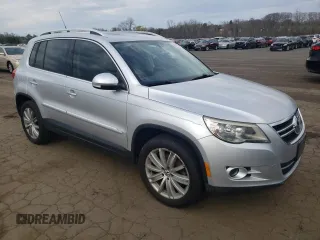 2010 Volkswagen Tiguan Wolfsburg Edition with VIN WVGAV7AX4AW000863, listed as a Copart auction lot 53967005 with 146,788 mi miles and Clean title. Bid and sale history available at DreamBid. Image 4.