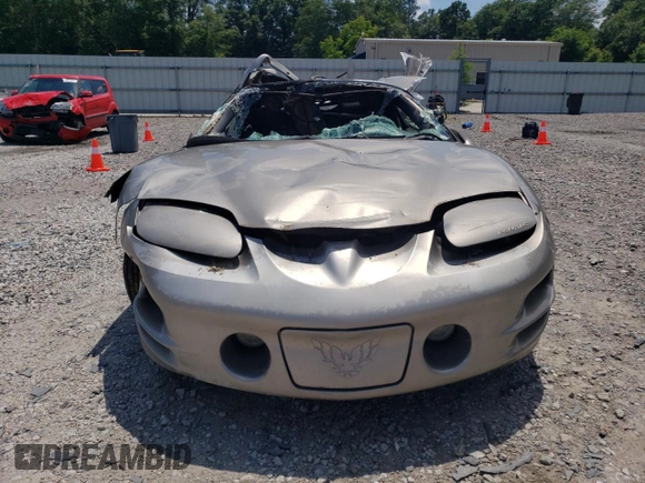 2001 Pontiac Firebird Formula z VIN 2G2FV22G312146995, wystawiony jako Copart lot #58705304 z przebiegiem Nie podano mil oraz Szkoda całkowita • Salvage title. Historia ofert i sprzedaży dostępna na DreamBid. Obrazek 5.