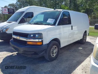 2020 Chevrolet Express Cargo Van with VIN 1GCWGAFG4L1252896, listed as a IAAI auction lot 41996164 with 117,417 mi miles. Bid and sale history available at carsss.com. Image 2.