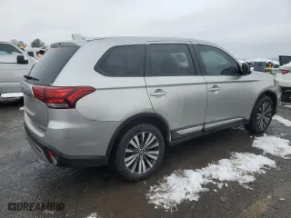 2020 Mitsubishi Outlander ES with VIN JA4AD2A31LZ009202, listed as a Copart auction lot 45171865 with 125,726 mi miles and Salvage Title. Bid and sale history available at carsss.com. Image 3.