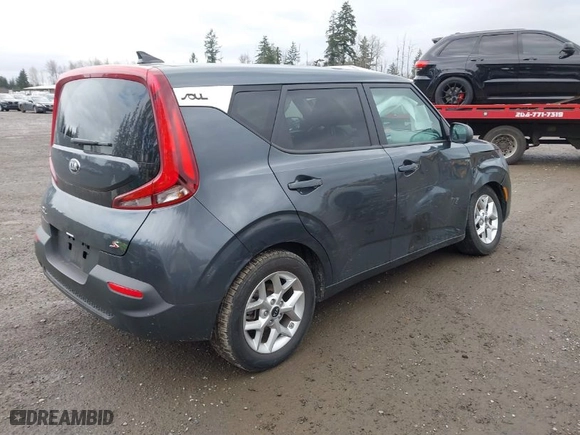 2020 Kia Soul S with VIN KNDJ23AU7L7715807, listed as a IAAI auction lot 41847865 with 50,179 mi miles. Bid and sale history available at carsss.com. Image 4.