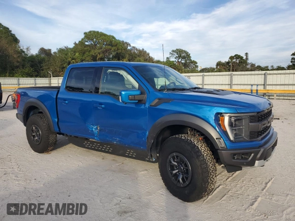 2021 Ford F-150 Raptor with VIN 1FTFW1RG7MFC42012, listed as a Copart auction lot 86817654 with 29,900 mi miles and Salvage Title. Bid and sale history available at carsss.com. Image 4.