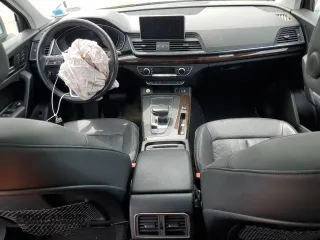 2019 Audi Q5 Premium Plus z VIN WA1BNAFY3K2028356, wystawiony jako Copart lot #57721845 z przebiegiem Nie podano mil oraz Szkoda całkowita • Salvage title. Historia ofert i sprzedaży dostępna na DreamBid. Obrazek 8.