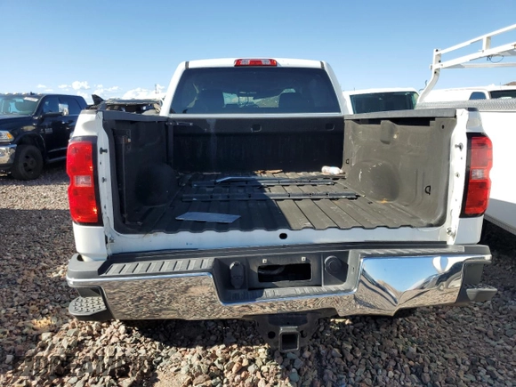 2015 Chevrolet Silverado 3500HD LT z VIN 1GC4KZE82FF590450, wystawiony jako Copart lot #68320404 z przebiegiem 78 844 mil mil oraz Szkoda całkowita • Salvage title. Historia ofert i sprzedaży dostępna na DreamBid. Obrazek 6.