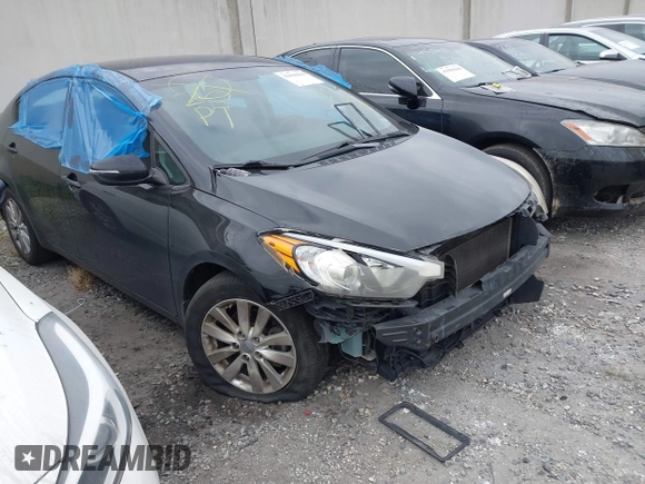 2015 Kia Forte LX with VIN KNAFX4A69F5279165, listed as a IAAI auction lot 42020060 with 1 mi miles. Bid and sale history available at carsss.com. Image 1.