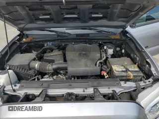 2020 Toyota Tacoma SR5 z VIN 3TMCZ5AN7LM302123, wystawiony jako Copart lot #57299805 z przebiegiem 43 244 mil mil oraz Szkoda całkowita • Salvage title. Historia ofert i sprzedaży dostępna na DreamBid. Obrazek 11.
