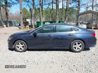 2016 Chevrolet Malibu LS z VIN 1G1ZB5ST3GF204541, wystawiony jako IAAI lot #41880728 z przebiegiem 192 872 mil mil oraz . Historia ofert i sprzedaży dostępna na DreamBid. Obrazek 13.