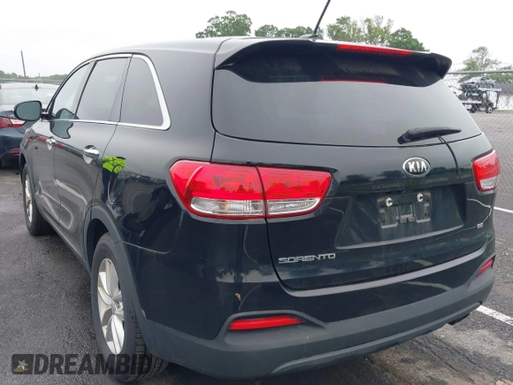 2018 Kia Sorento LX z VIN 5XYPG4A37JG412910, wystawiony jako IAAI lot #42466741 z przebiegiem 170 131 mil mil oraz . Historia ofert i sprzedaży dostępna na DreamBid. Obrazek 3.