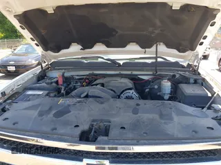 2007 Chevrolet Silverado 1500 LT w/2LT with VIN 2GCEC19JX71663055, listed as a IAAI auction lot 42192320 with 164,964 mi miles. Bid and sale history available at carsss.com. Image 10.