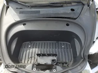 2022 Tesla Model 3 Long Range z VIN 5YJ3E1EB3NF174314, wystawiony jako Copart lot #52713325 z przebiegiem 27 646 mil mil oraz Szkoda całkowita • Salvage title. Historia ofert i sprzedaży dostępna na DreamBid. Obrazek 12.