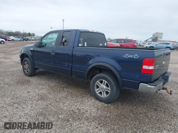 2006 Ford F-150 XLT with VIN 1FTPX14516FB33815, listed as a IAAI auction lot 41892318 with 181,196 mi miles. Bid and sale history available at carsss.com. Image 3.