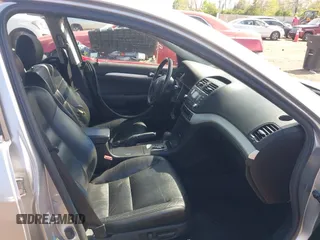 2007 Acura TSX with VIN JH4CL96827C021591, listed as a IAAI auction lot 42103581 with 175,527 mi miles. Bid and sale history available at carsss.com. Image 5.