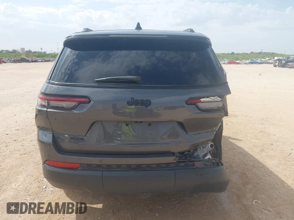 2023 Jeep Grand Cherokee Altitude with VIN 1C4RJKAG0P8700978, listed as a IAAI auction lot 42143863 with Not provided miles and . Bid and sale history available at DreamBid. Image 17.