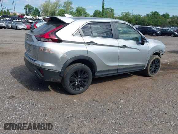 2023 Mitsubishi Eclipse Cross LE z VIN JA4ATVAA6PZ000696, wystawiony jako IAAI lot #42216219 z przebiegiem 83 031 mil mil oraz . Historia ofert i sprzedaży dostępna na DreamBid. Obrazek 4.