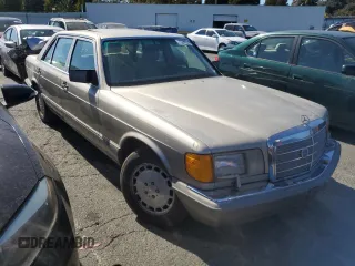 1988 Mercedes-Benz 560 with VIN WDBCA39D7JA400066, listed as a Copart auction lot 73396074 with 178,343 mi miles and Clean Title. Bid and sale history available at DreamBid. Image 4.