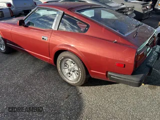 1980 Datsun 280ZX z VIN HS130198111, wystawiony jako Copart lot #84153084 z przebiegiem 106 400 mil mil oraz Tytuł czysty. Historia ofert i sprzedaży dostępna na DreamBid. Obrazek 3.
