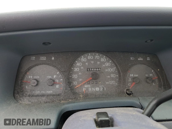 2000 Mercury Grand Marquis LS с VIN 2MEFM75W8YX736085, выставлен на аукционе Copart как лот 56324755 с пробегом 178 888 миль миль и Чистый • Clean title. История ставок и продаж доступна на DreamBid. Изображение 9.