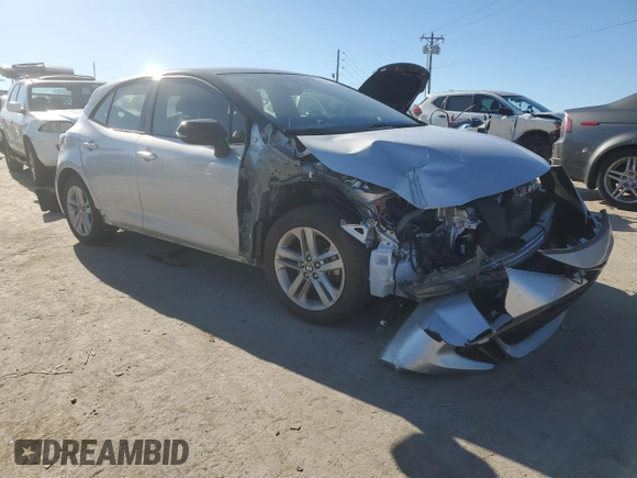 2021 Toyota Corolla Hatchback SE with VIN JTND4MBE5M3106109, listed as a Copart auction lot 80155133 with 27,710 mi miles and Salvage Title. Bid and sale history available at carsss.com. Image 4.
