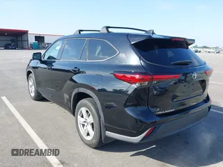 2021 Toyota Highlander L z VIN 5TDCZRBH1MS558663, wystawiony jako IAAI lot #42206187 z przebiegiem 49 574 mil mil oraz . Historia ofert i sprzedaży dostępna na DreamBid. Obrazek 3.