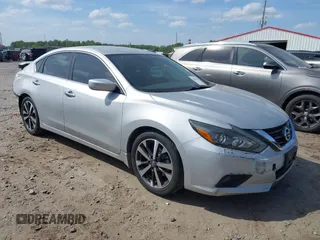 2017 Nissan Altima S z VIN 1N4AL3APXHN310010, wystawiony jako IAAI lot #42075419 z przebiegiem 91 574 mil mil oraz . Historia ofert i sprzedaży dostępna na DreamBid. Obrazek 1.