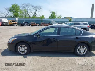 2011 Nissan Altima 2.5 S with VIN 1N4AL2AP5BN516577, listed as a IAAI auction lot 42112826 with 98,512 mi miles. Bid and sale history available at carsss.com. Image 6.
