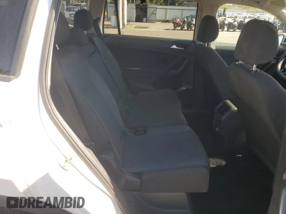 2021 Volkswagen Tiguan S z VIN 3VV1B7AX8MM146962, wystawiony jako Copart lot #56416195 z przebiegiem 113 002 mil mil oraz Szkoda całkowita • Salvage title. Historia ofert i sprzedaży dostępna na DreamBid. Obrazek 11.