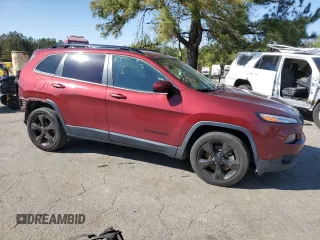2018 Jeep Cherokee Latitude with VIN 1C4PJLCB6JD620128, listed as a Copart auction lot 49167245 with 94,352 mi miles and Salvage title. Bid and sale history available at DreamBid. Image 4.