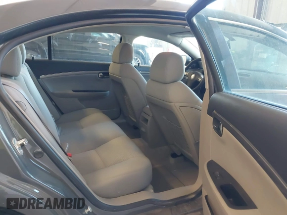 2007 Saturn Aura XE z VIN 1G8ZS57NX7F113634, wystawiony jako IAAI lot #42220503 z przebiegiem 102 611 mil mil oraz . Historia ofert i sprzedaży dostępna na DreamBid. Obrazek 8.