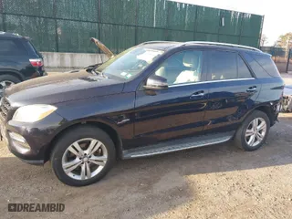 2012 Mercedes-Benz M-Class ML 350 with VIN 4JGDA5HB2CA067260, listed as a IAAI auction lot 41913715 with 97,766 mi miles. Bid and sale history available at carsss.com. Image 14.