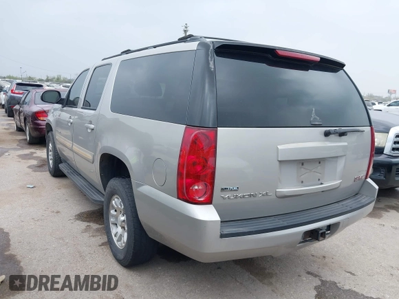 2007 GMC Yukon XL SLT with VIN 1GKFC160X7J311913, listed as a IAAI auction lot 41804518 with 188,458 mi miles. Bid and sale history available at carsss.com. Image 3.