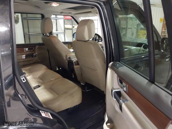 2016 Land Rover LR4 HSE LUX with VIN SALAK2V6XGA812927, listed as a IAAI auction lot 41736548 with NaN miles. Bid and sale history available at carsss.com. Image 8.