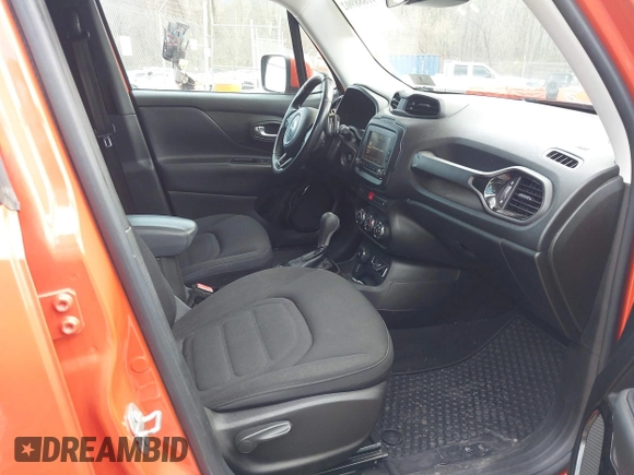 2017 Jeep Renegade Latitude with VIN ZACCJBBBXHPE65153, listed as a IAAI auction lot 41888902 with 97,221 mi miles. Bid and sale history available at carsss.com. Image 5.