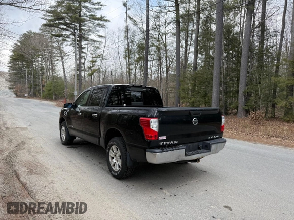 2017 Nissan Titan SV z VIN 1N6AA1EJ9HN510237, wystawiony jako Copart lot #53729665 z przebiegiem 109 148 mil mil oraz Czysty tytuł • Clean title. Historia ofert i sprzedaży dostępna na DreamBid. Obrazek 3.