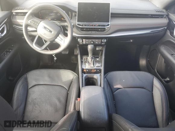 2025 Jeep Compass Trailhawk with VIN 3C4NJDDN4ST508770, listed as a Copart auction lot 47476645 with 10,591 mi miles and Clean title. Bid and sale history available at DreamBid. Image 8.