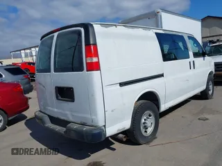 2008 Chevrolet Express Cargo Van with VIN 1GCGG25C281134247, listed as a IAAI auction lot 41876294 with 161,946 mi miles. Bid and sale history available at carsss.com. Image 4.