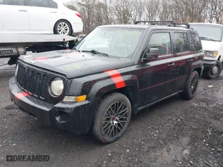 2010 Jeep Patriot Sport with VIN 1J4NF2GB2AD507073, listed as a IAAI auction lot 41580181 with 999,999 mi miles. Bid and sale history available at carsss.com. Image 2.