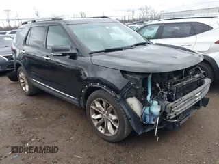 2014 Ford Explorer XLT z VIN 1FM5K7D89EGB50661, wystawiony jako IAAI lot #41701448 z przebiegiem 110 534 mil mil oraz . Historia ofert i sprzedaży dostępna na DreamBid. Obrazek 1.